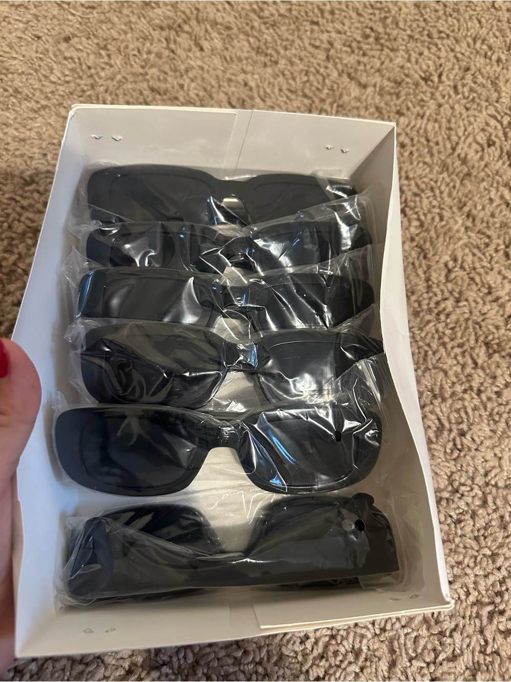 Set of 6 new black sunglasses